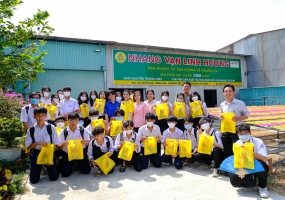 HOẠT ĐỘNG TRẢI NGHIỆM CHO HỌC SINH TẠI CƠ SỞ SX NHANG VẠN LINH ​HƯƠNG